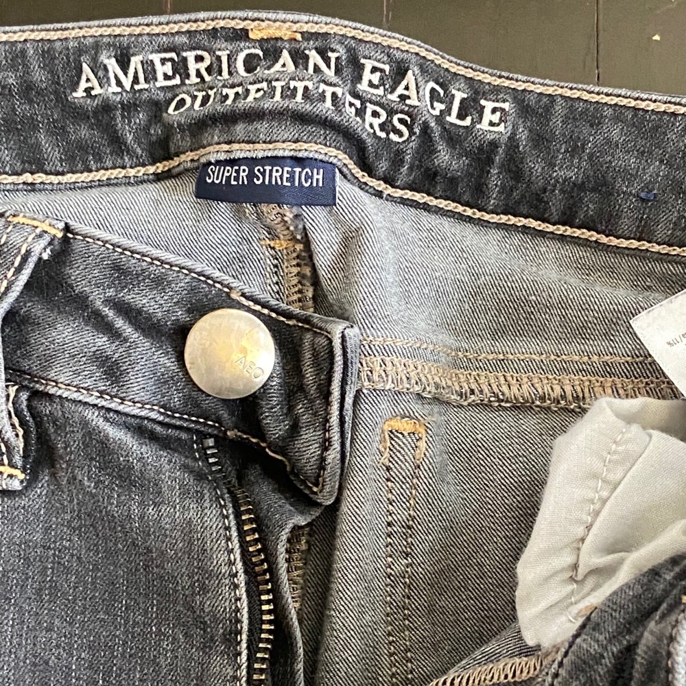 American eagle capris